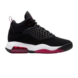 Jordan Maxin 200 Boys Shoes - Size 4